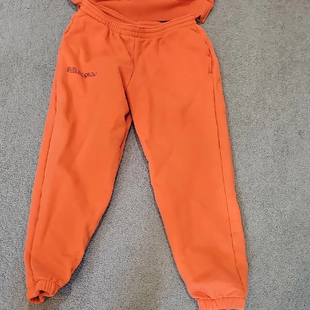 Women's Cozy Crewneck Sweatshirt & Jogger Set - Orange PANGAIA - Picture 3 of 6